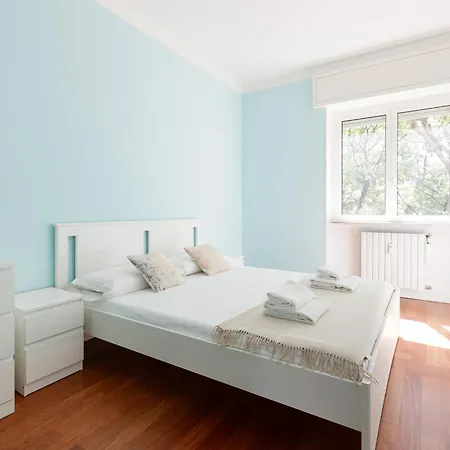 Lambrate Fs Spacious With Balcony * Milán